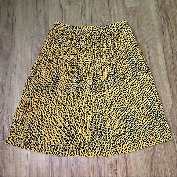 J.Crew Pleated Midi Skirt Women's Size 16 Mustard Yellow Navy Animal Print Spots - Picture 2 of 15